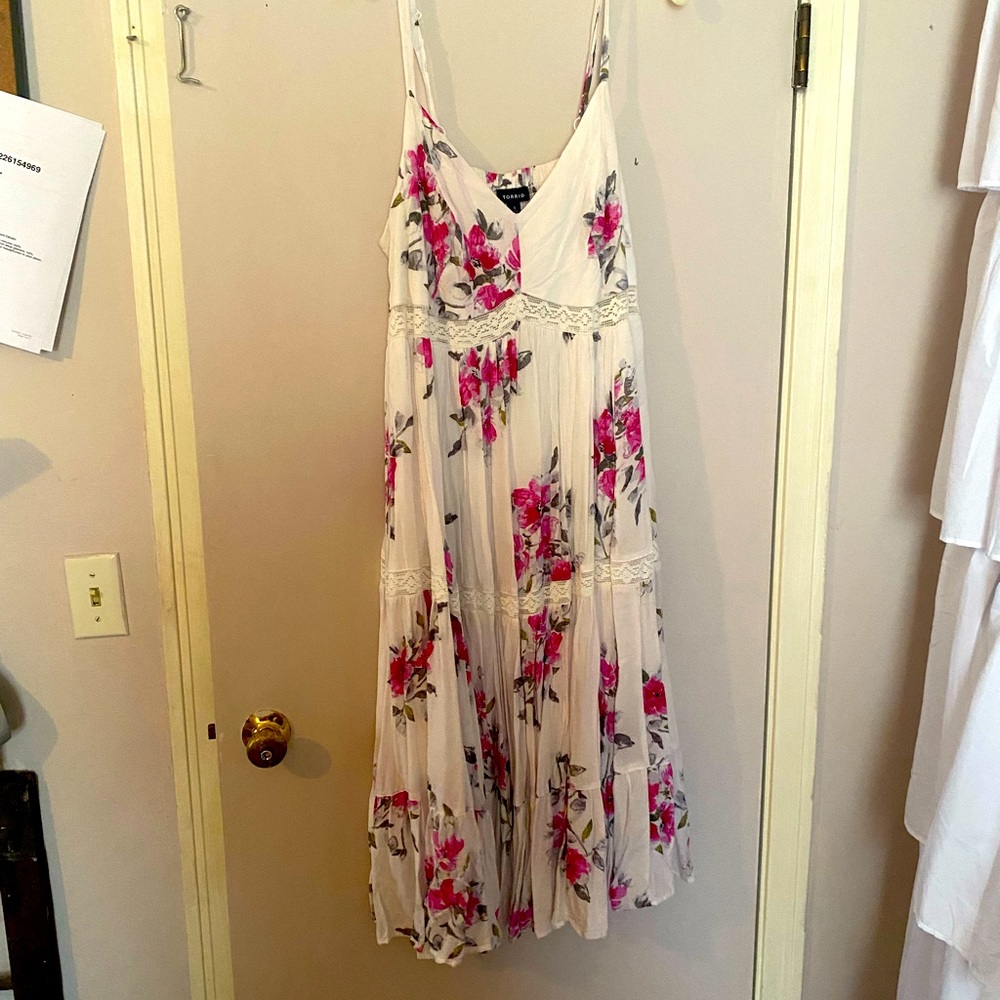 Beautiful Torrid summer dress✨✨